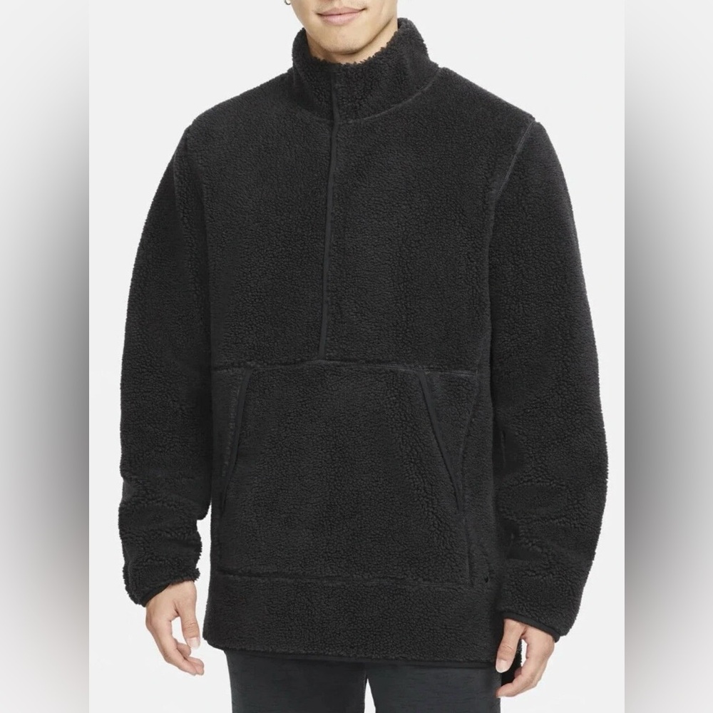 Nike Yoga Men's Black Sherpa Fleece 1/2 Snap Pullover size M 
Loose fit